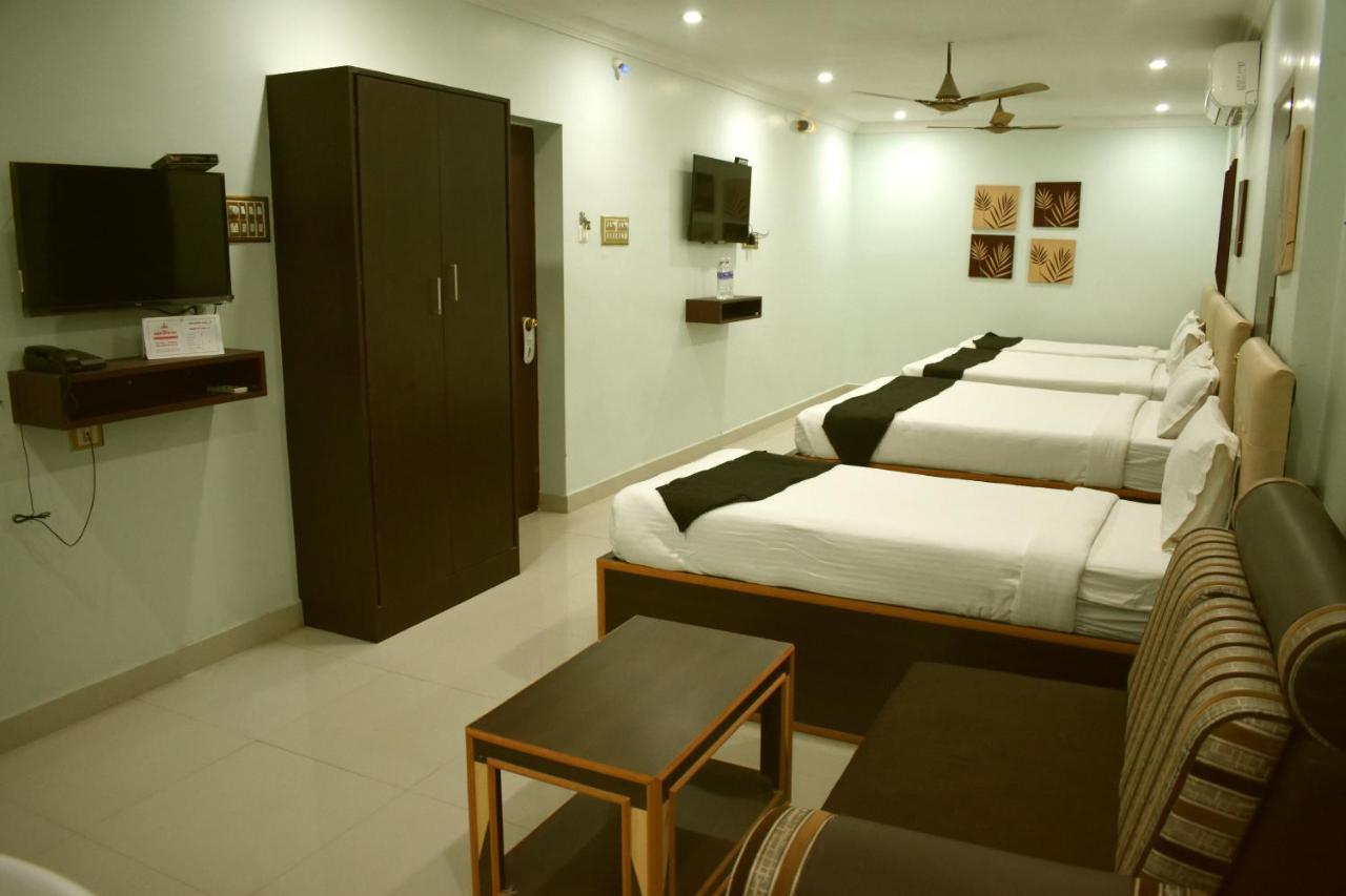 Hotel Apple Park Inn Tiruchirappalli Dış mekan fotoğraf